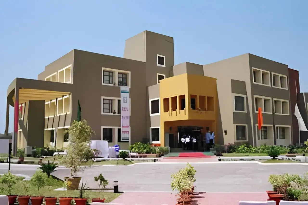 Dr YSR National Institute of Tourism and Hospitality Management (NITHM) (Specialized)