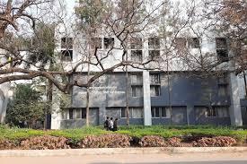 DES's shri navalmal firodia law college